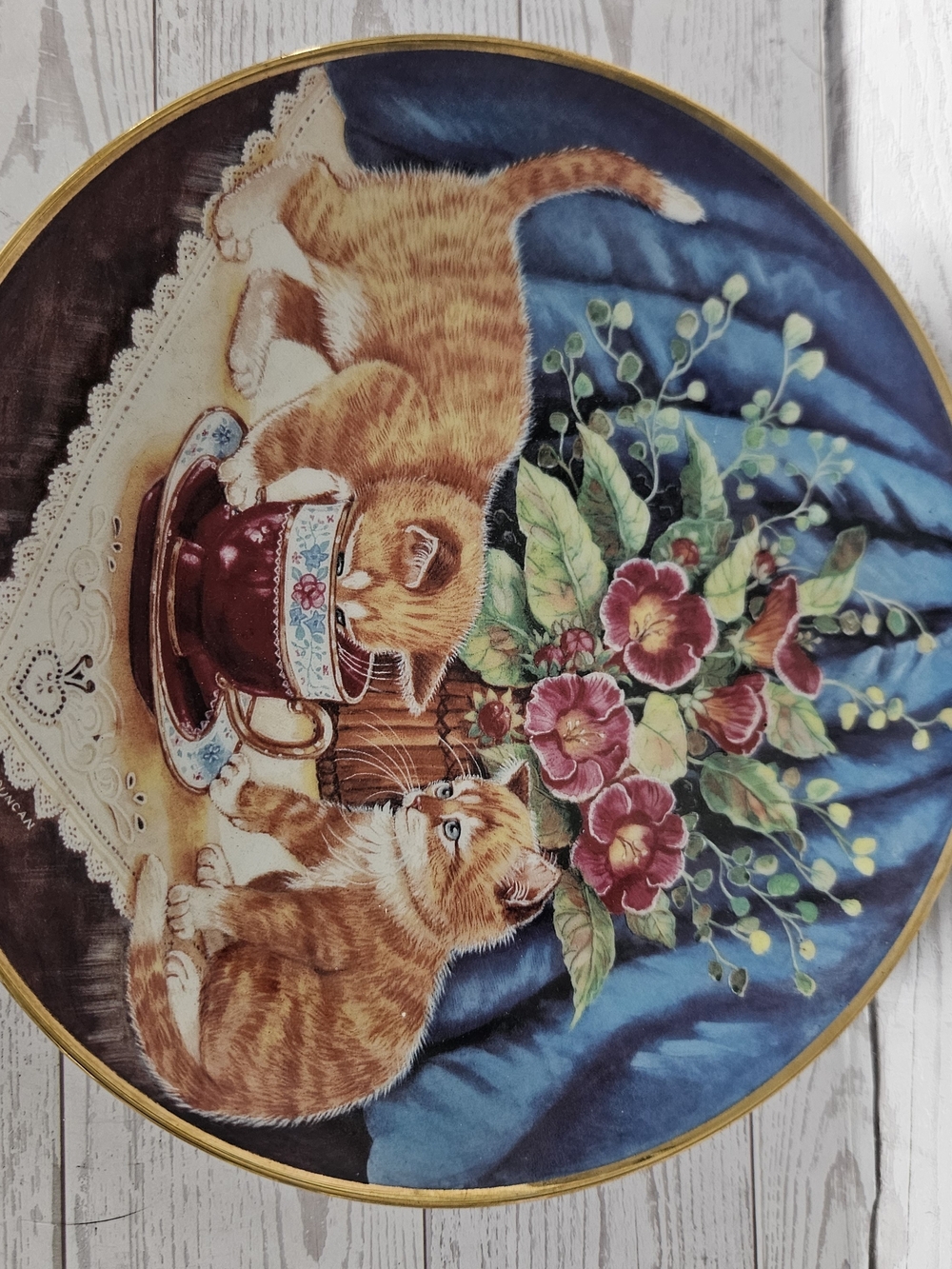 Franklin Mint Decorative Plate with Orange Tabby Kittens and Blue Background